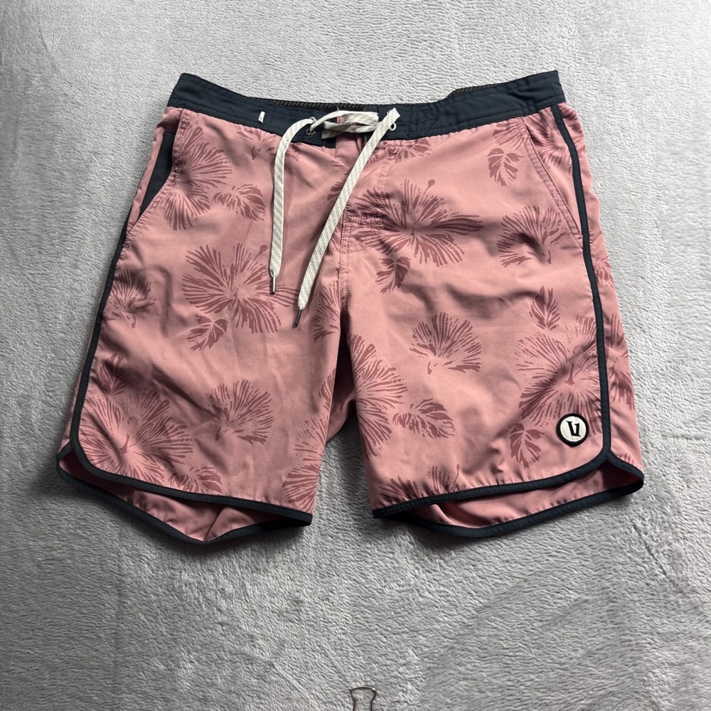 Vuori Cruise Board Shorts Mens 30 Pink Floral Tropical Swim Trunks V314